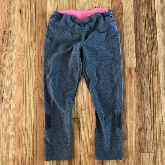 LULULEMON speed crop size 8 - Picture 4 of 5